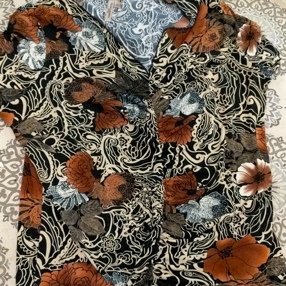 VINTAGE SHORT SLEEVE BLOUSE